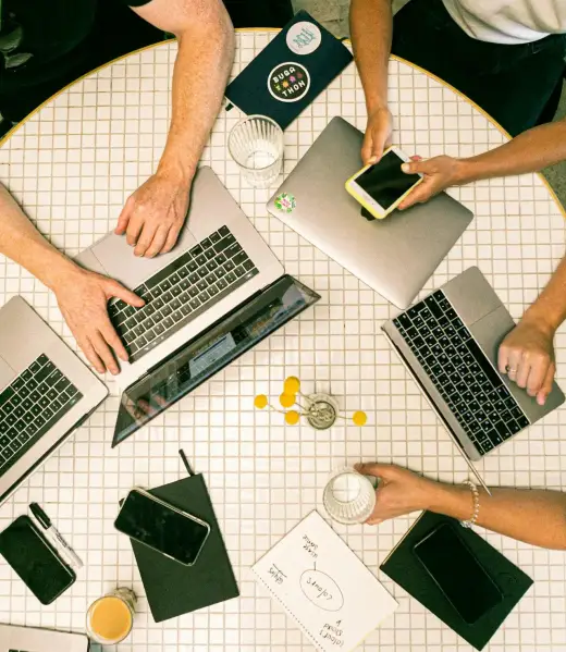 pexels-canvastudio-3194519